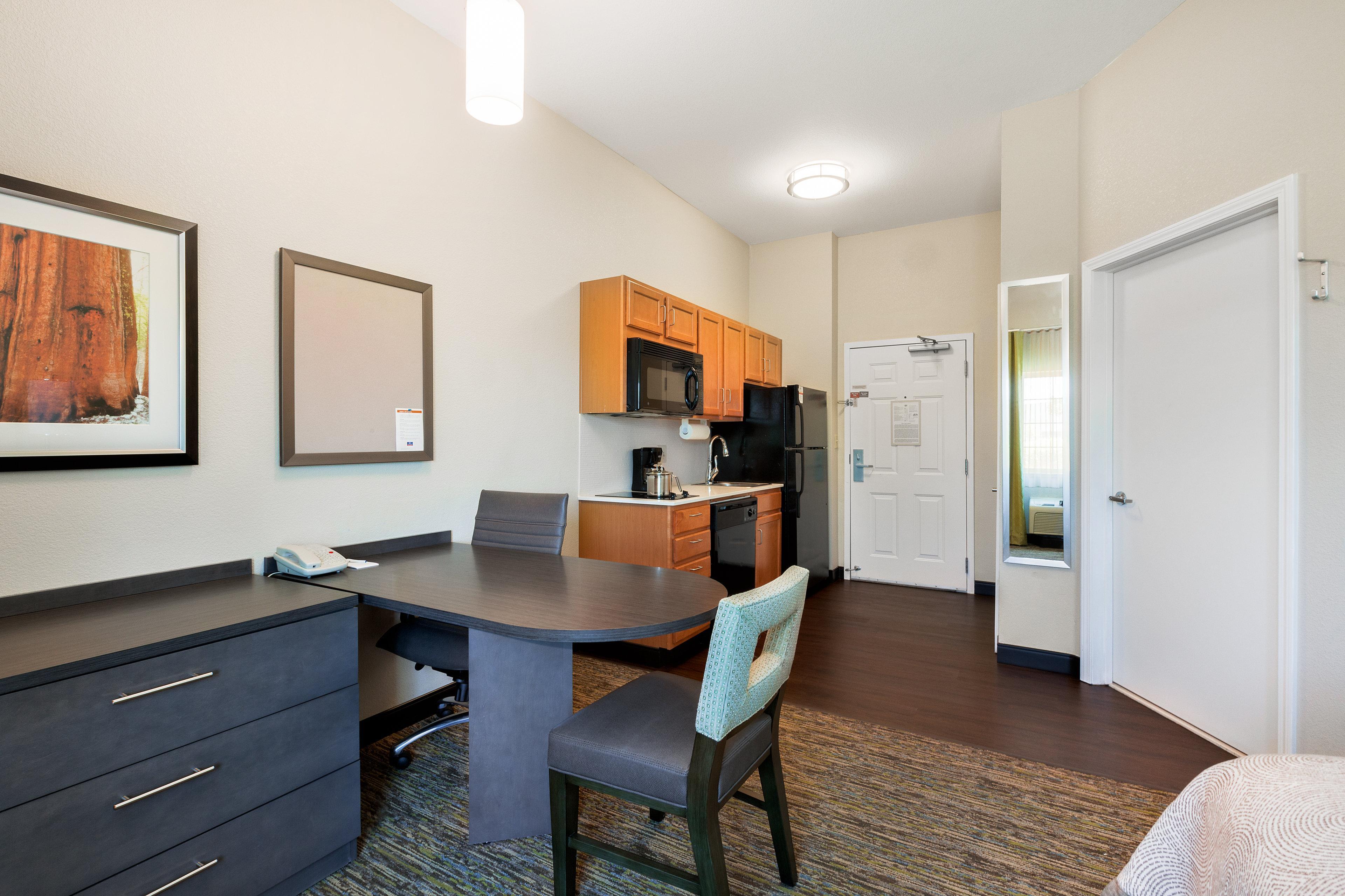 Candlewood Suites Medford By Ihg Exterior photo