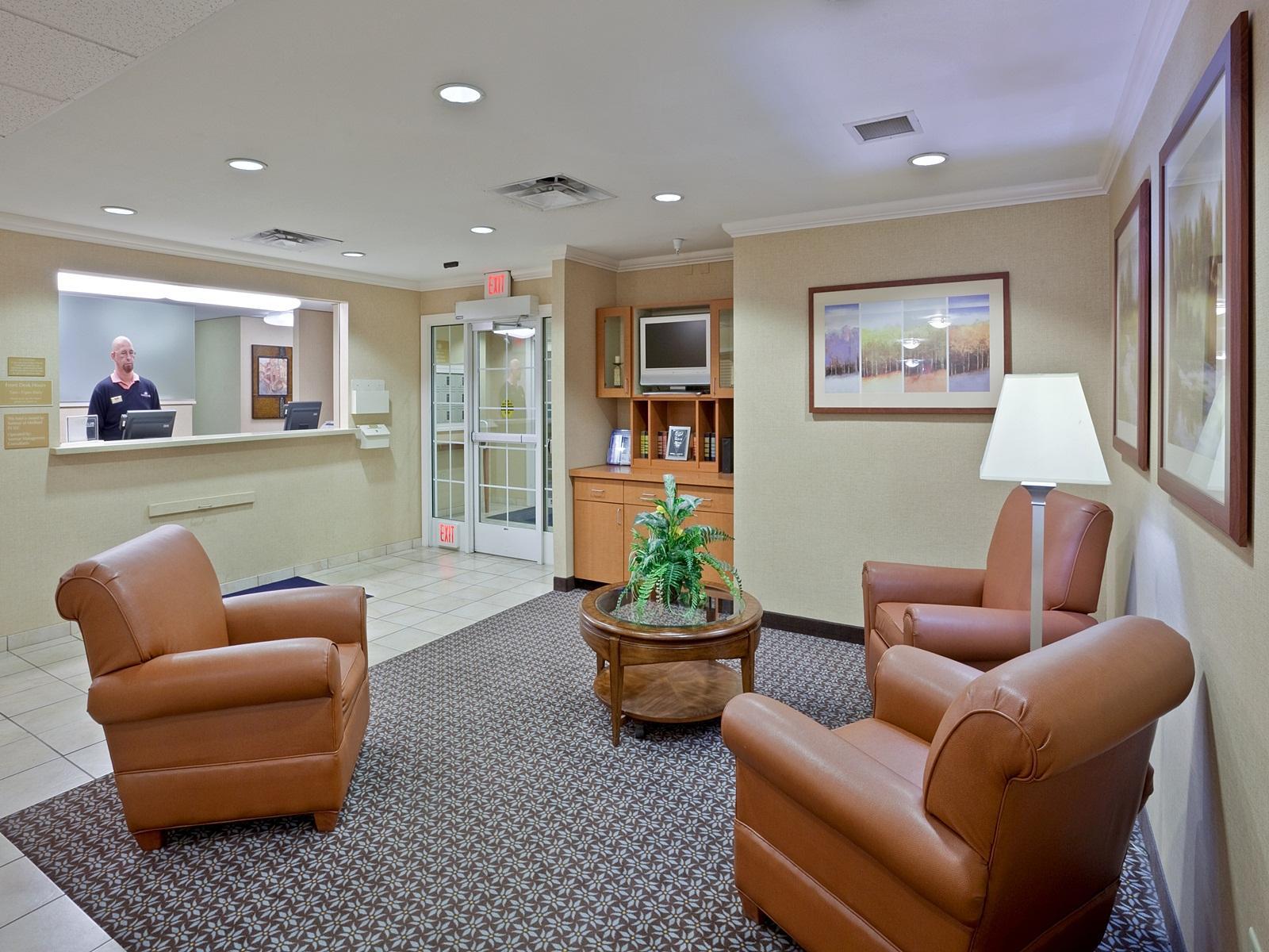 Candlewood Suites Medford By Ihg Exterior photo