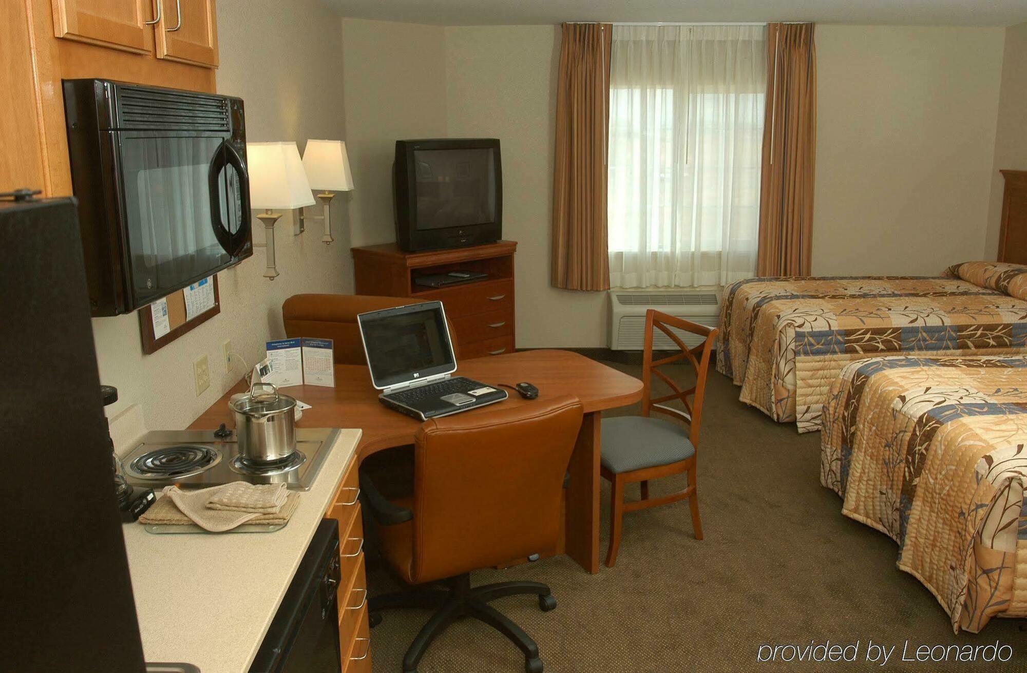 Candlewood Suites Medford By Ihg Exterior photo