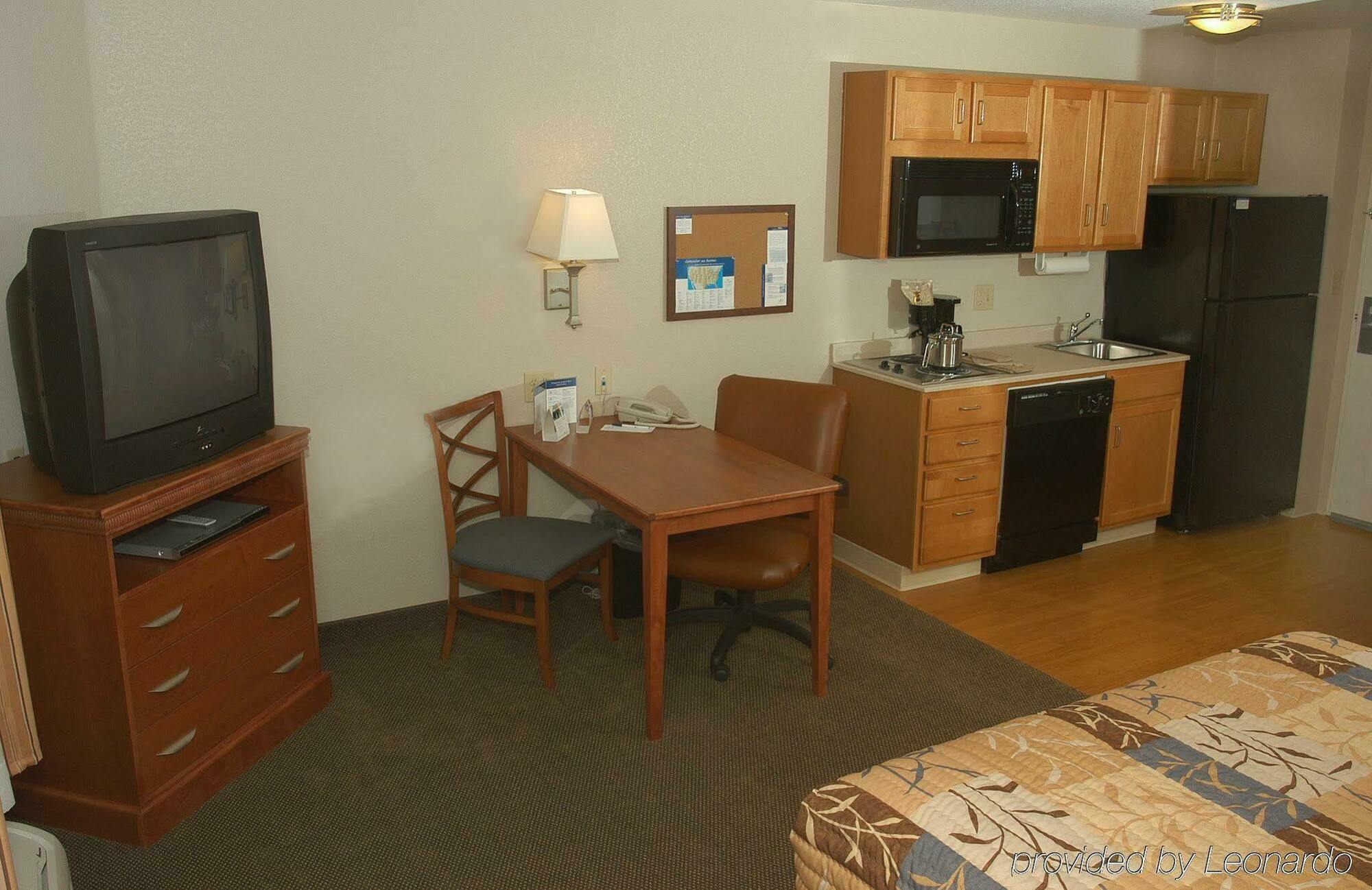Candlewood Suites Medford By Ihg Exterior photo